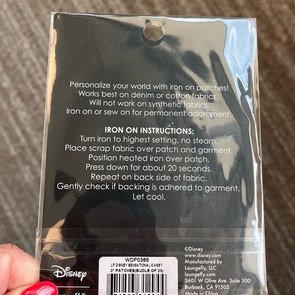 Disney Loungefly Minnie Mouse Patch Classic Heart Embroidered Iron On New - Picture 3 of 3